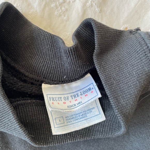 Cherry pick black crewneck - Picture 2 of 4